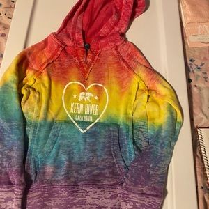 Kern River sweater size S in multi colors in good condition